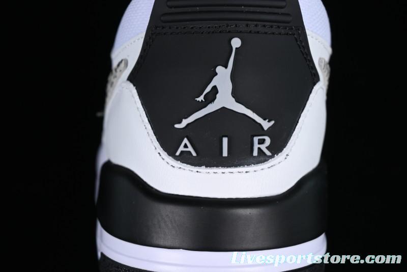 Air Jordan Legacy AJ312 Low Sneakers