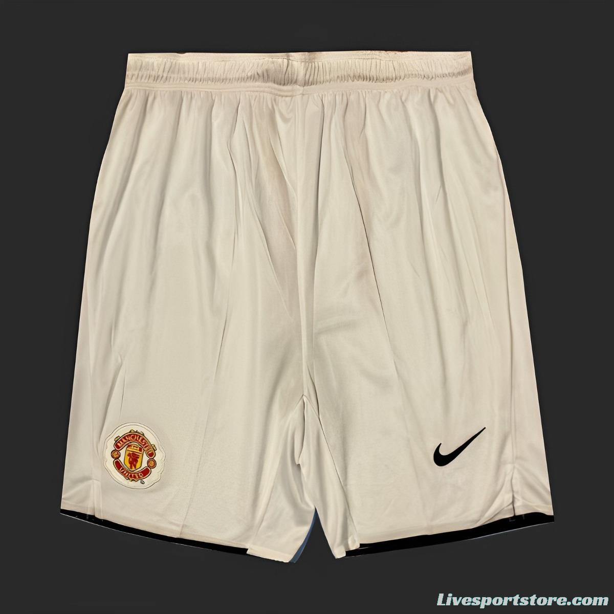 Retro 07/08 Manchester United Home Shorts